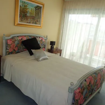 Apartahotel Agence Du Tanit Mas De Tanit Juan-les-Pins